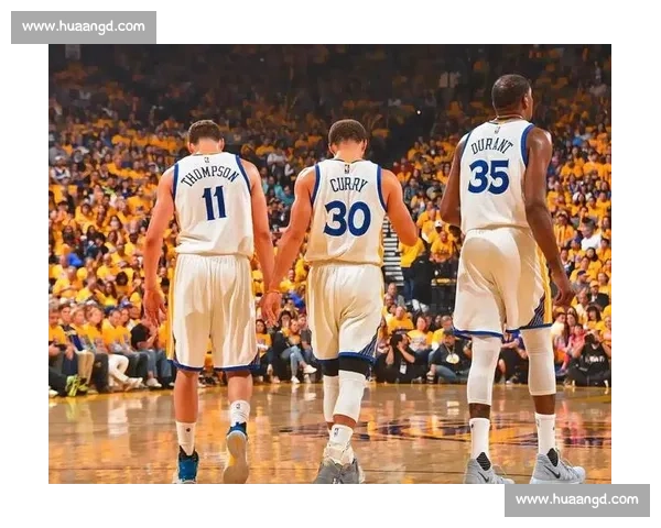 库里盲猜 2K26 数值:猜中总评却栽在三分上 库里盲猜 2K26 数值:猜中总评却栽在三分上